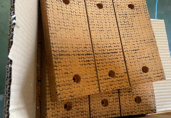 Bloków hamulcowych na polach ropopochodnych Materiał z tkaniny bloku hamulcowego na polach ropopochodnych do wiertarki wiertniczej